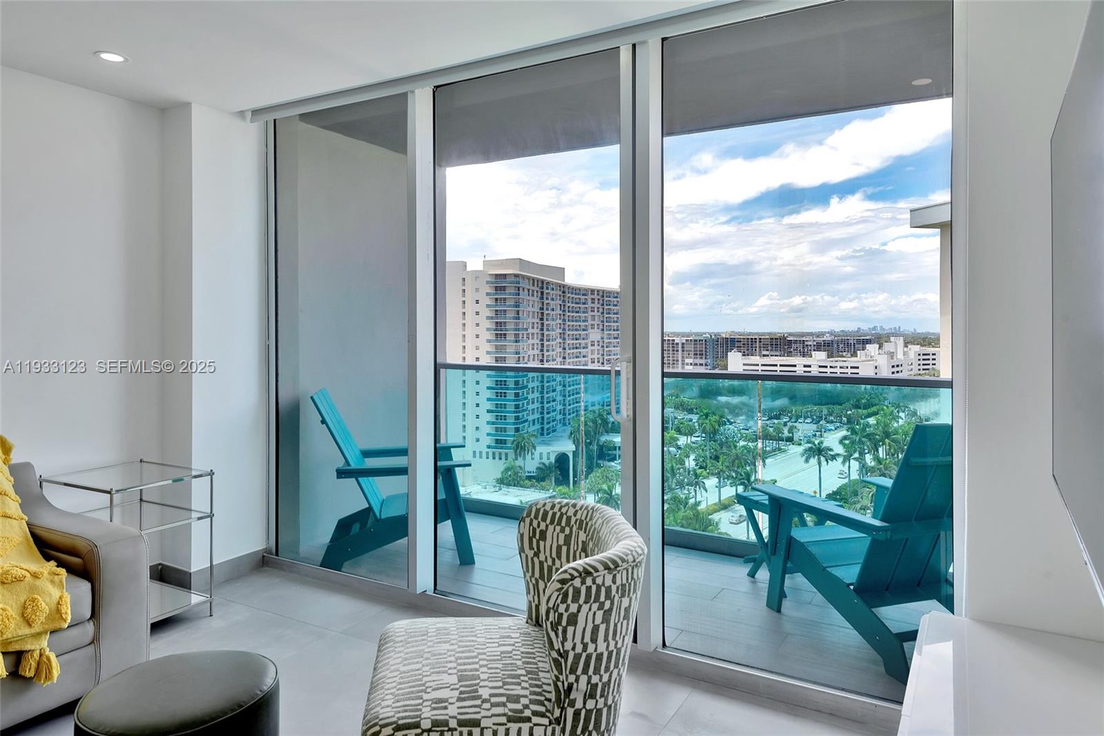 SIAN OCEAN RESIDENCES CON - Residential