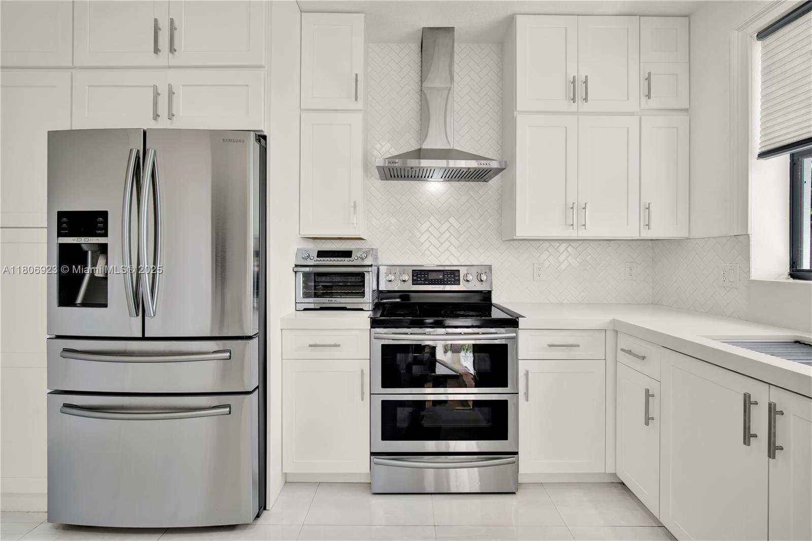 BAYWINDS OF ABACO - Residential