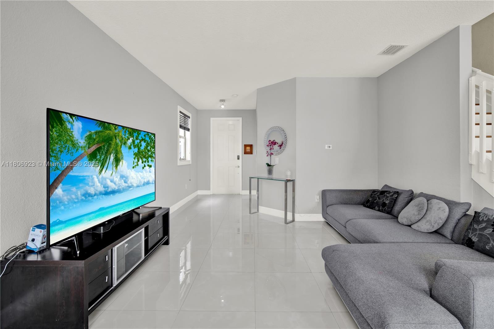 BAYWINDS OF ABACO - Residential