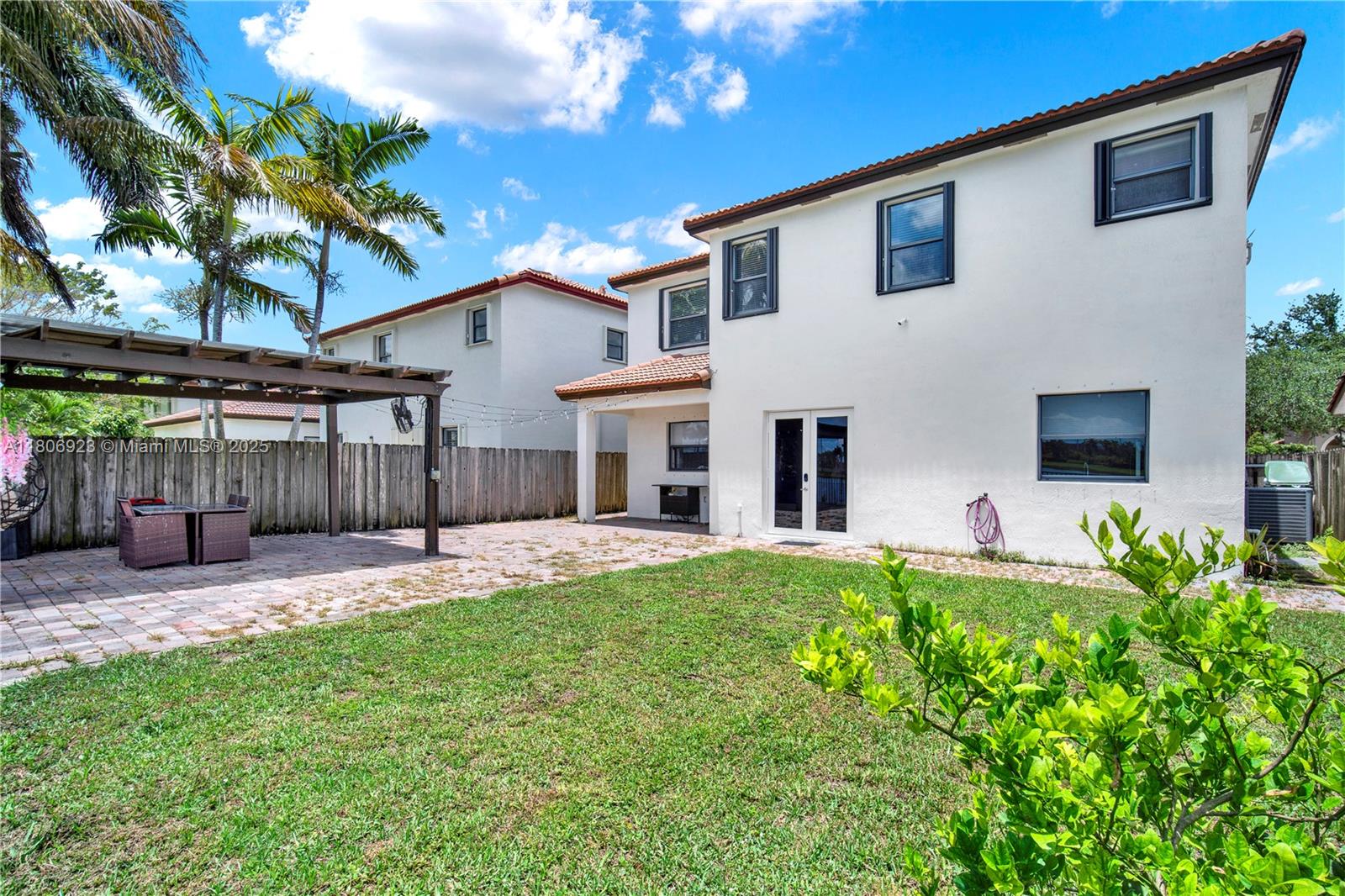 BAYWINDS OF ABACO - Residential