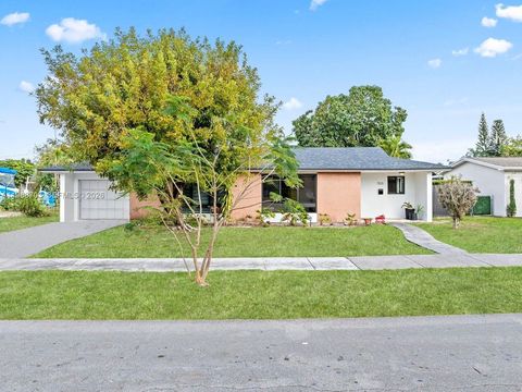 7835 W 16th Ct Hialeah FL 33014