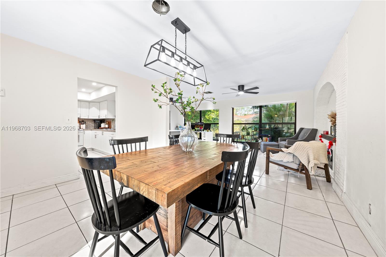 PALM SPRINGS LAKES 5TH AD - Residential