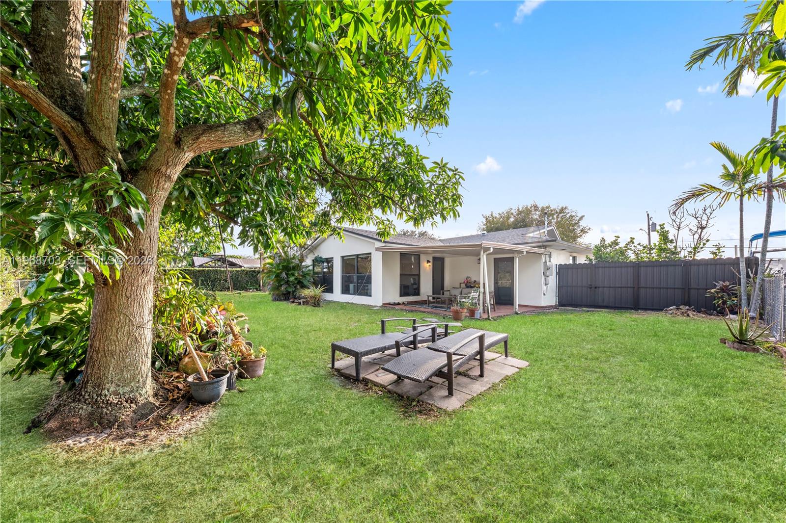 PALM SPRINGS LAKES 5TH AD - Residential