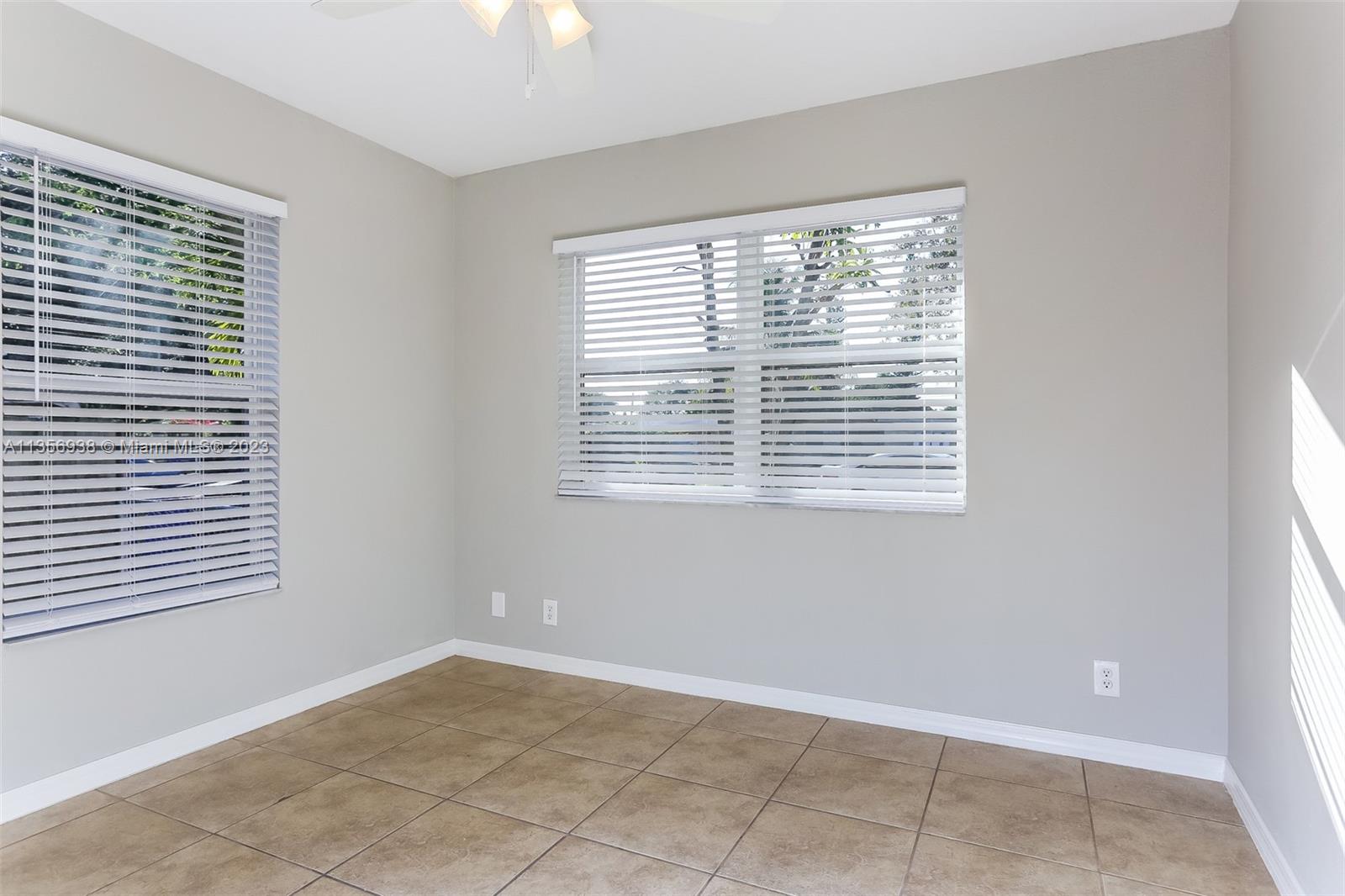 TOWN & COUNTRY ACRES - Residential Lease