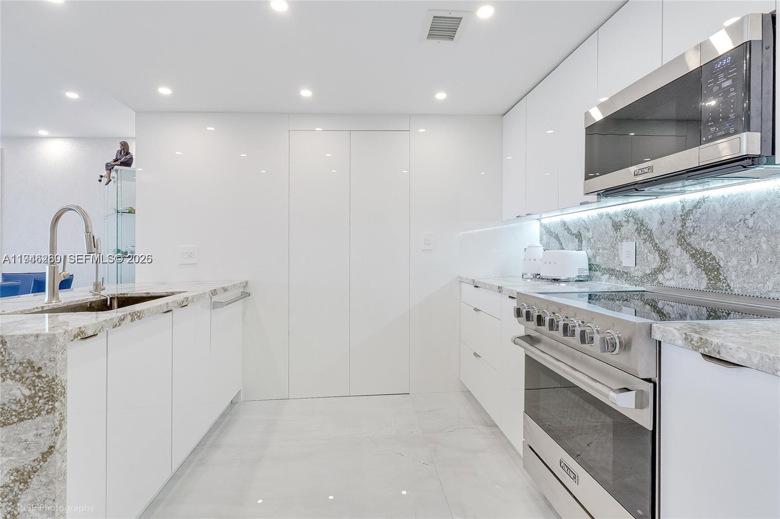 OCEAN FOUR CONDO - Residential