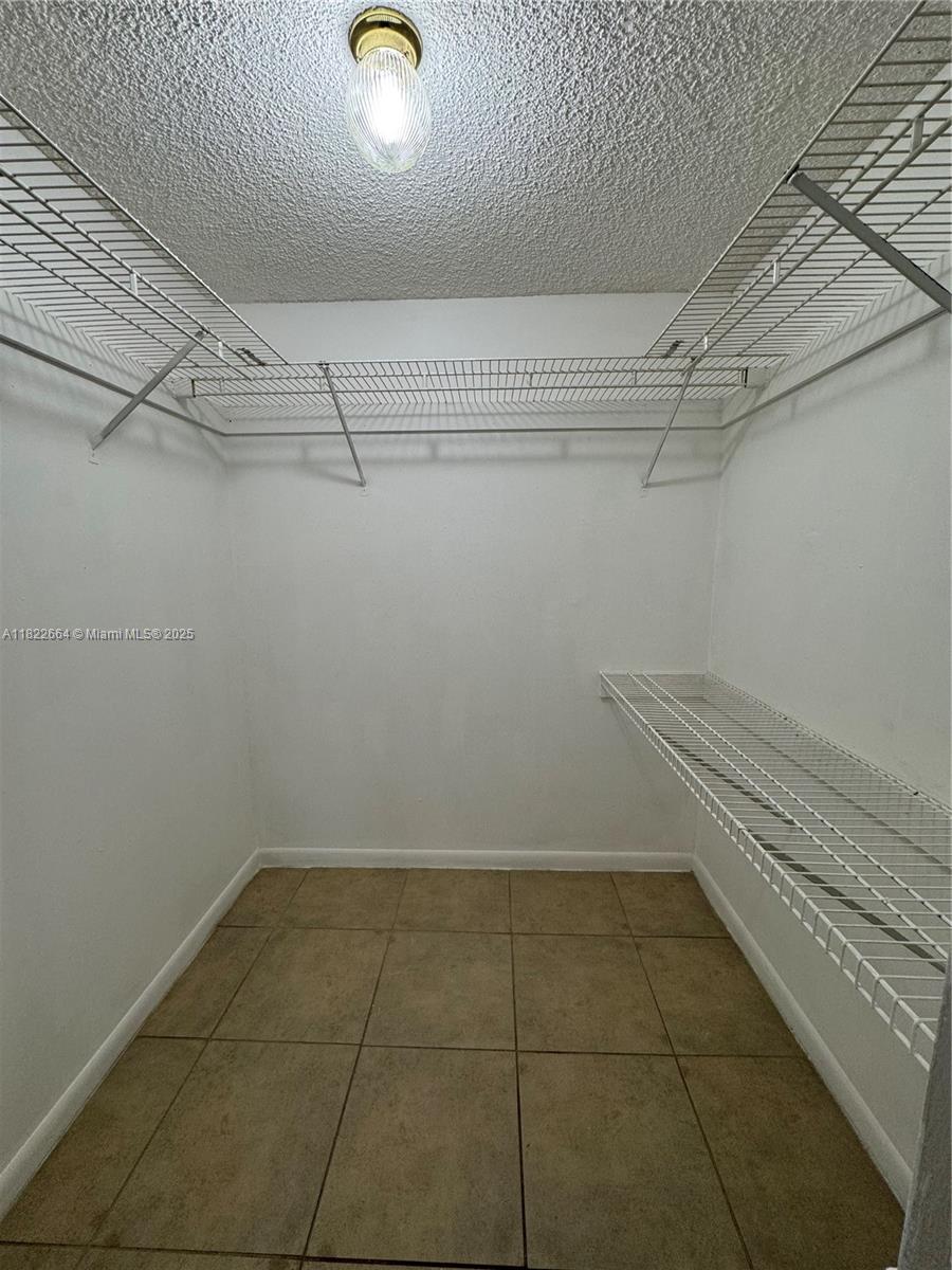 GARDEN LAKES OF INVERRARY - Residential Lease