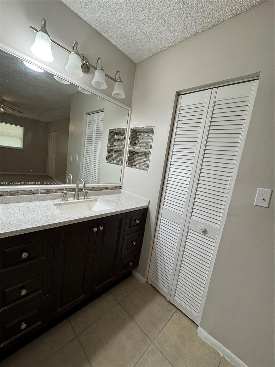 GARDEN LAKES OF INVERRARY - Residential Lease