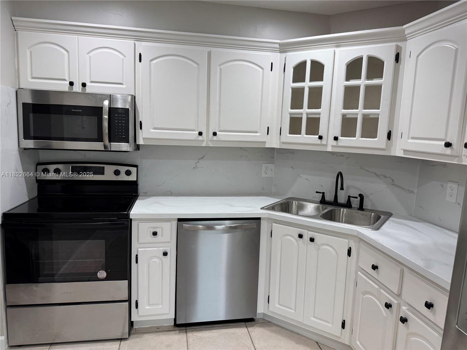 GARDEN LAKES OF INVERRARY - Residential Lease