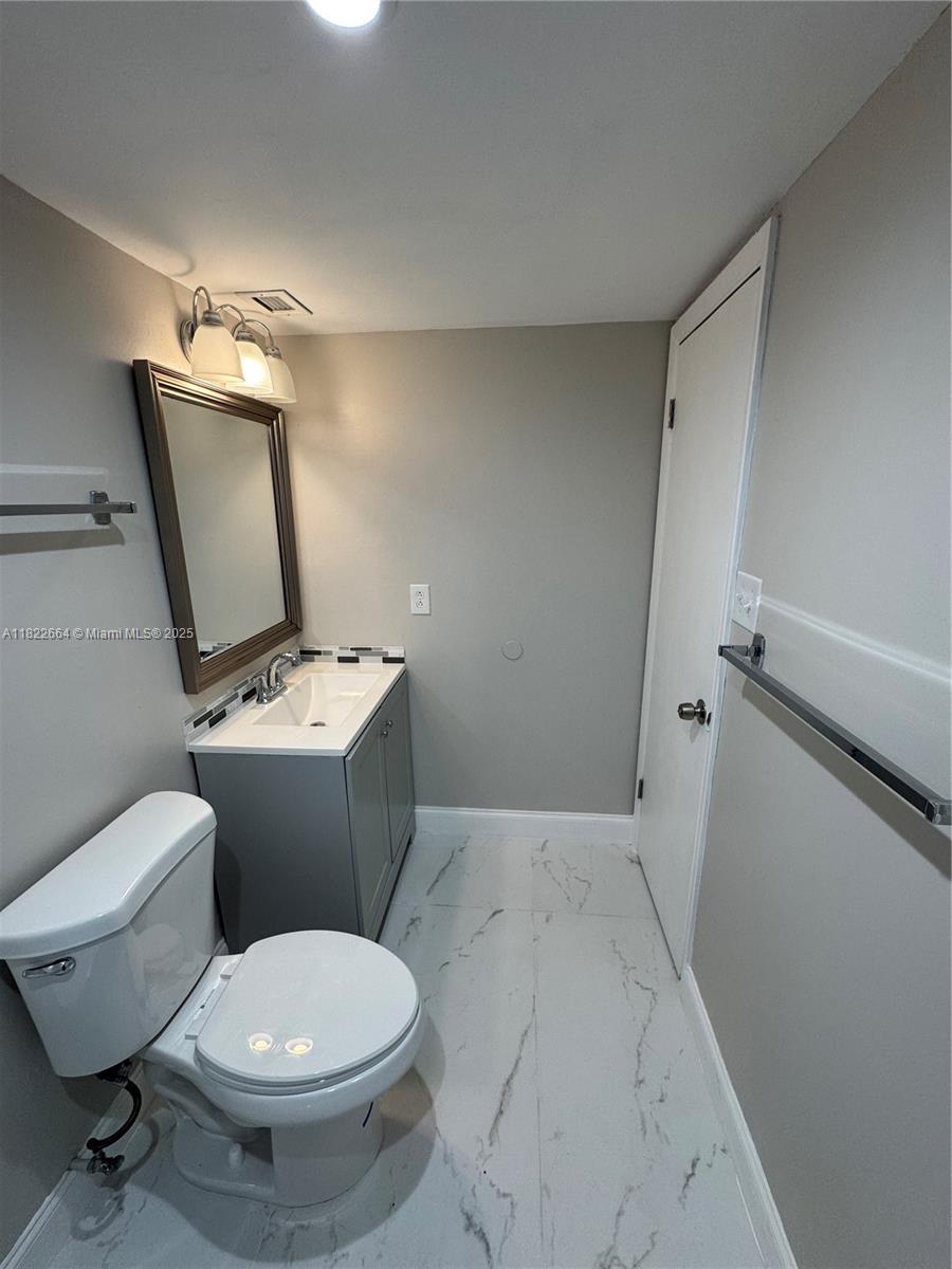 GARDEN LAKES OF INVERRARY - Residential Lease