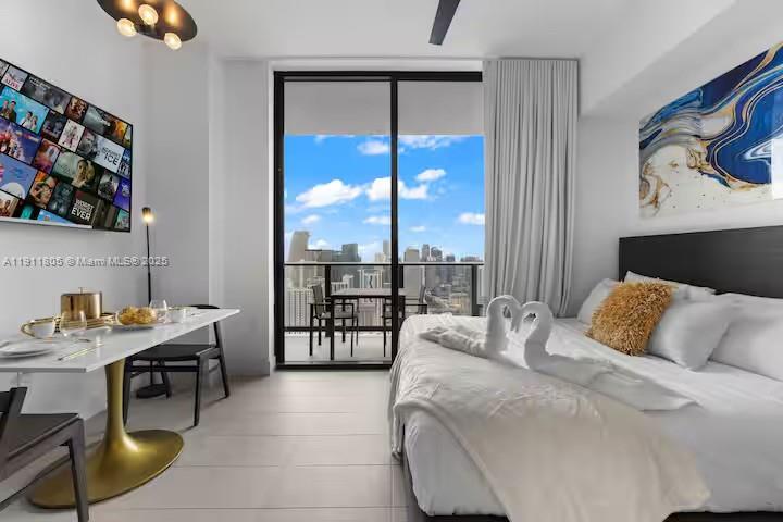 View photos, virtual tours, details... 601 NE 1 Ave PH-4912