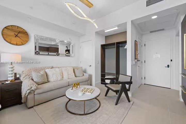 NATIIVO/ GALE MIAMI - Residential