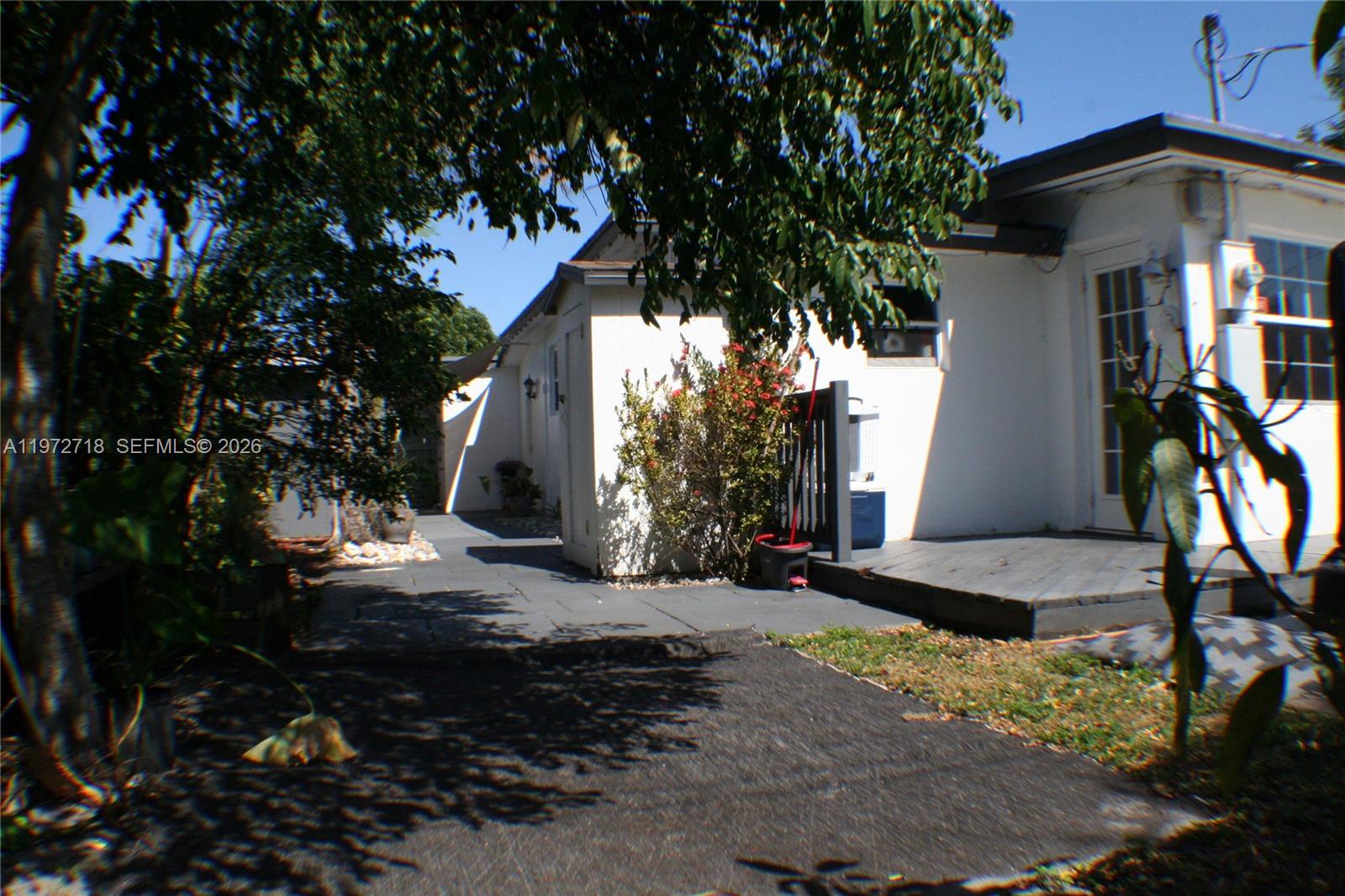 HOLLYWOOD HEIGHTS ESTATES - Residential