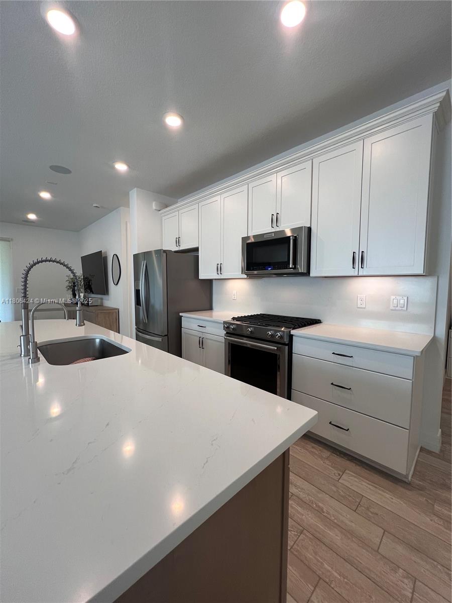 OAK TREE PROPERTY REDEVEL - Residential