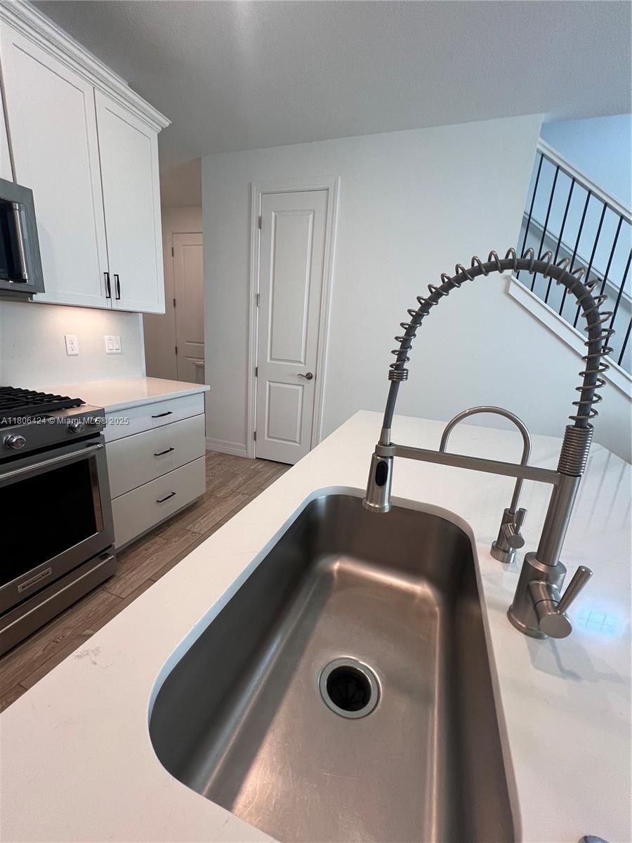 OAK TREE PROPERTY REDEVEL - Residential