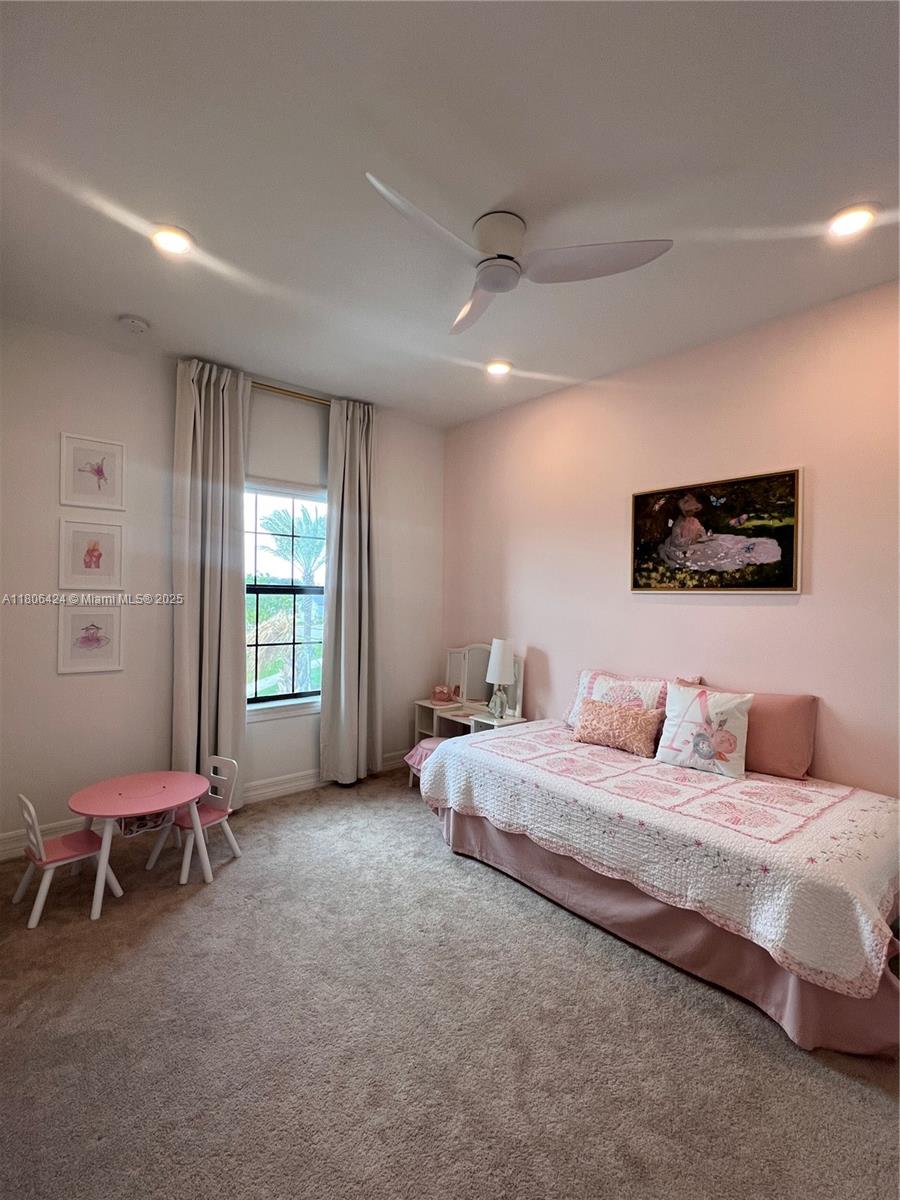 OAK TREE PROPERTY REDEVEL - Residential