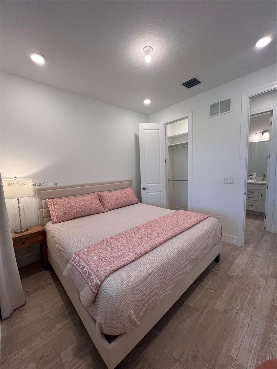 OAK TREE PROPERTY REDEVEL - Residential