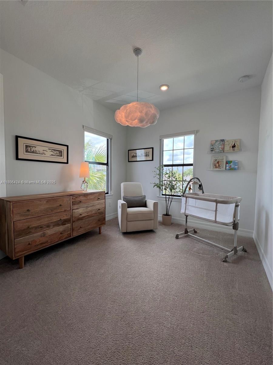 OAK TREE PROPERTY REDEVEL - Residential