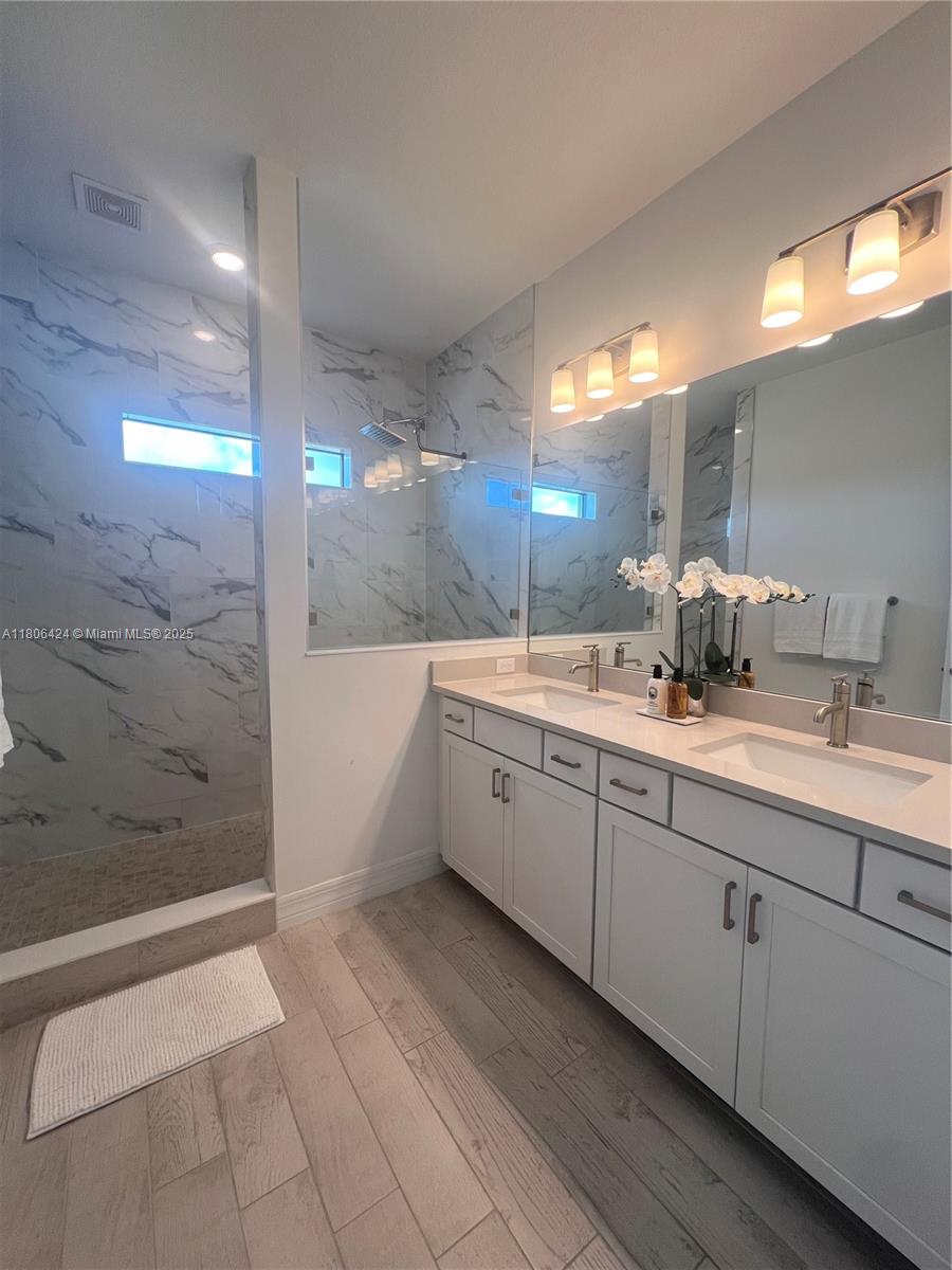 OAK TREE PROPERTY REDEVEL - Residential