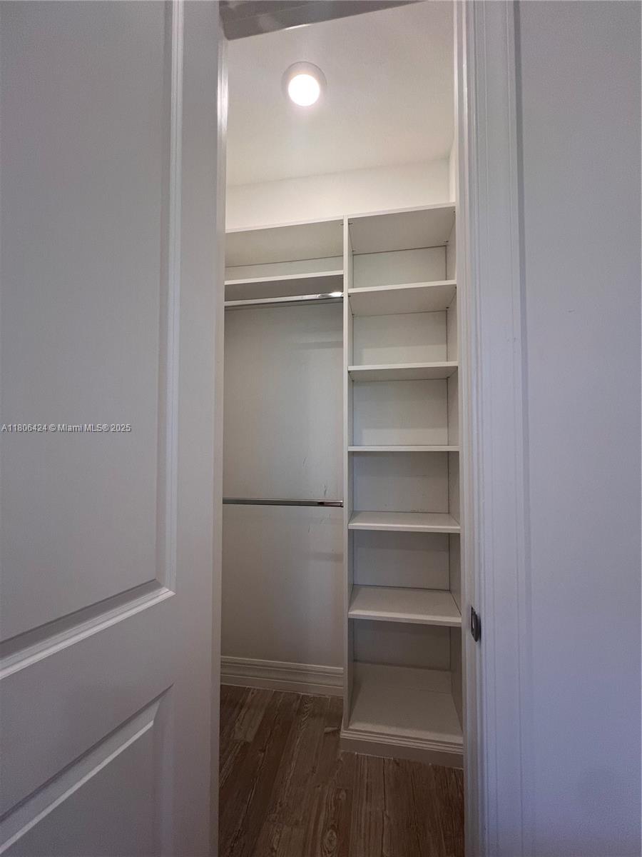 OAK TREE PROPERTY REDEVEL - Residential