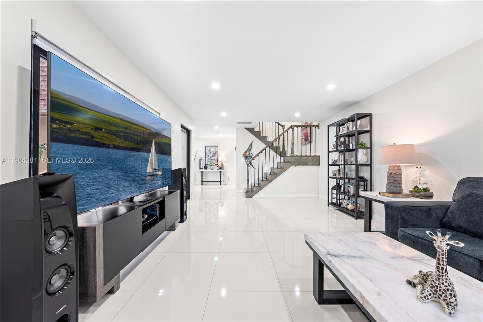 LAGO GRANDE FOUR-A CONDO - Residential