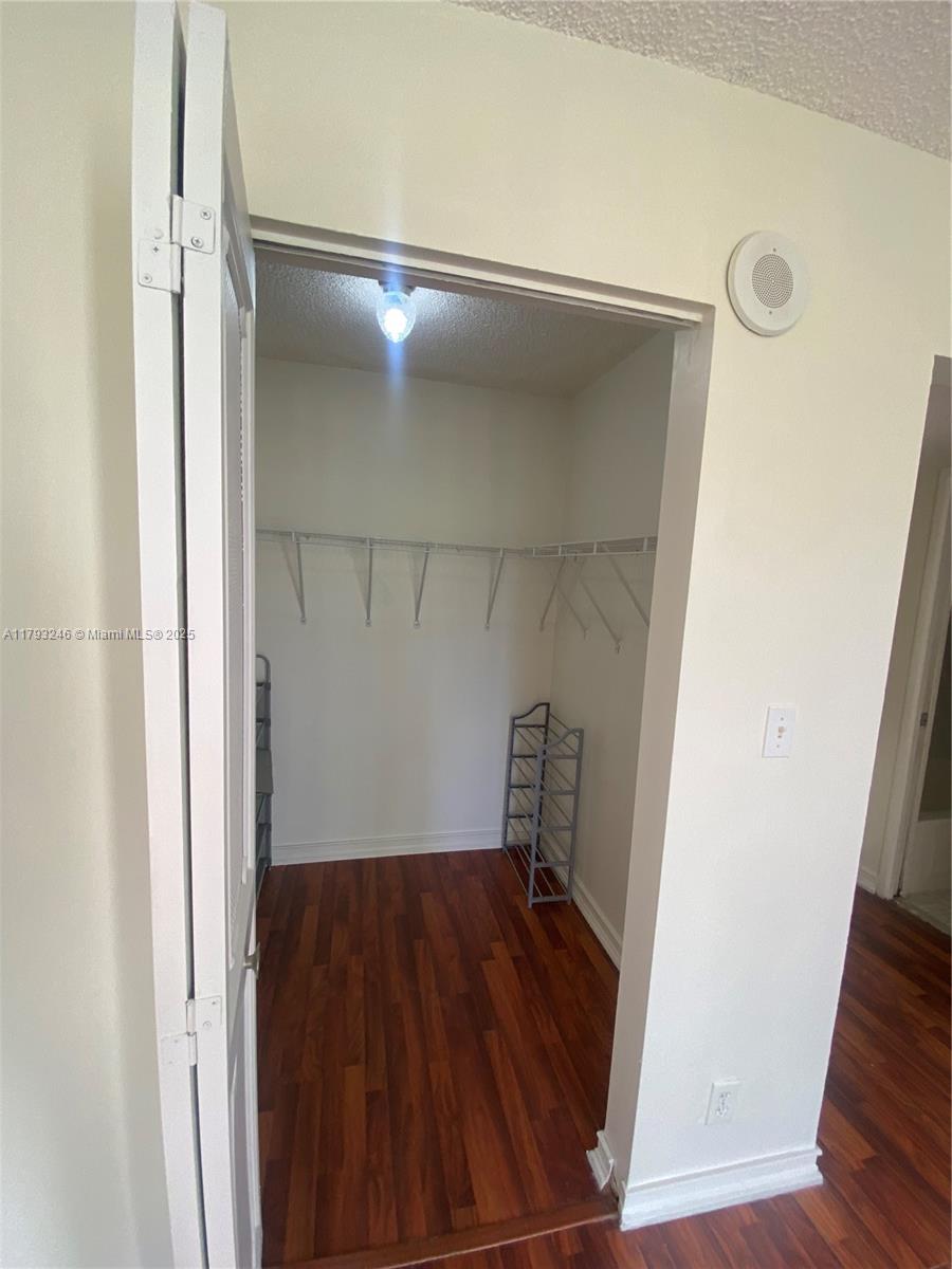 16909 N Bay Rd 415