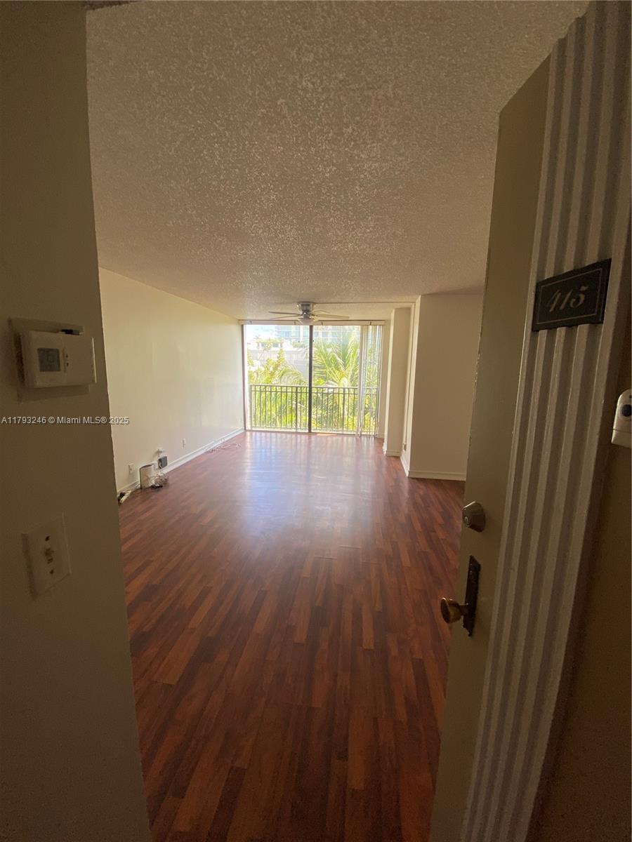 16909 N Bay Rd 415, Sunny Isles Beach, Miami-Dade County, Florida - 1 Bedrooms  
2 Bathrooms - 