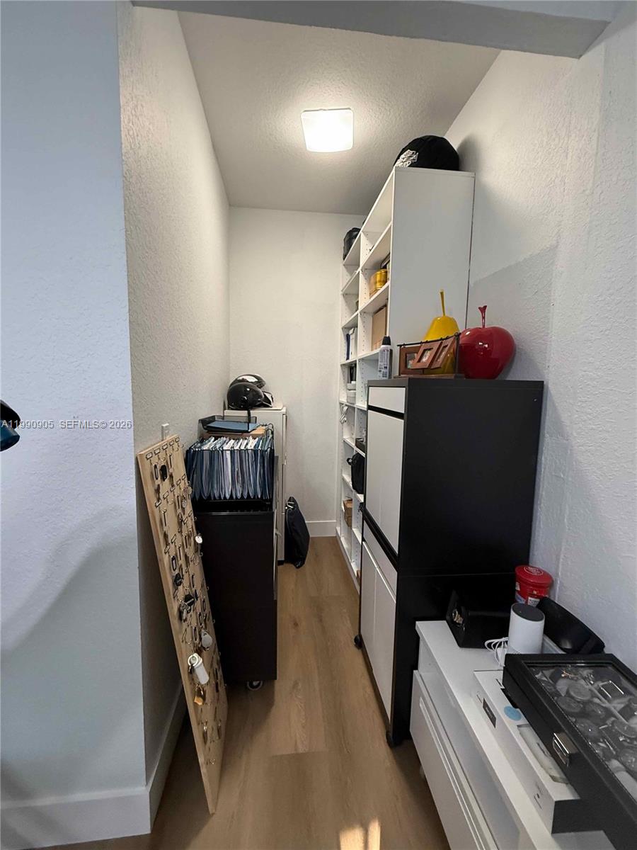 HILLSBORO ASSOCIATES PLAT - Residential