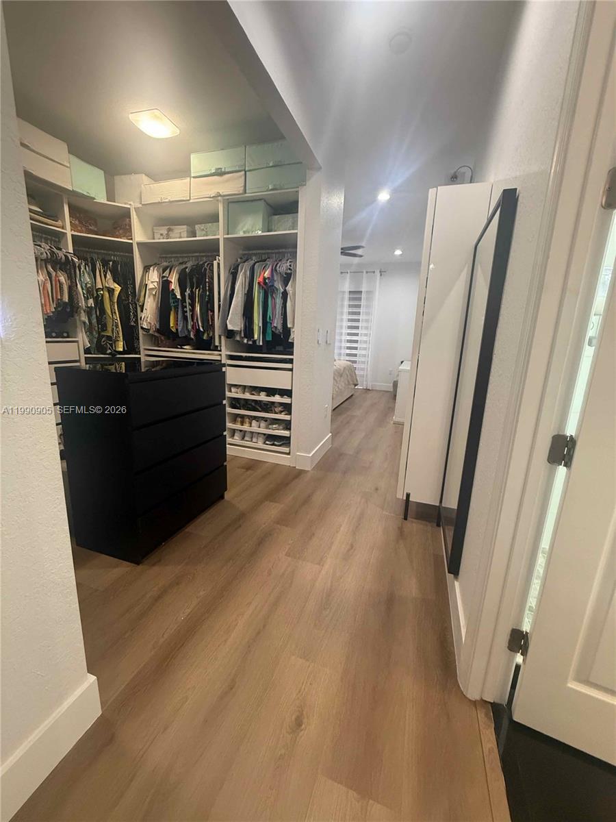 HILLSBORO ASSOCIATES PLAT - Residential