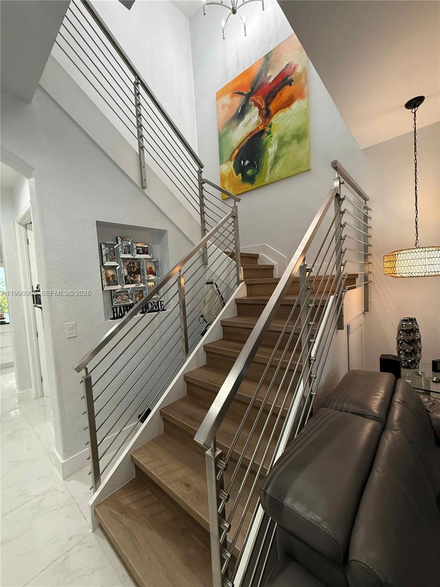 HILLSBORO ASSOCIATES PLAT - Residential