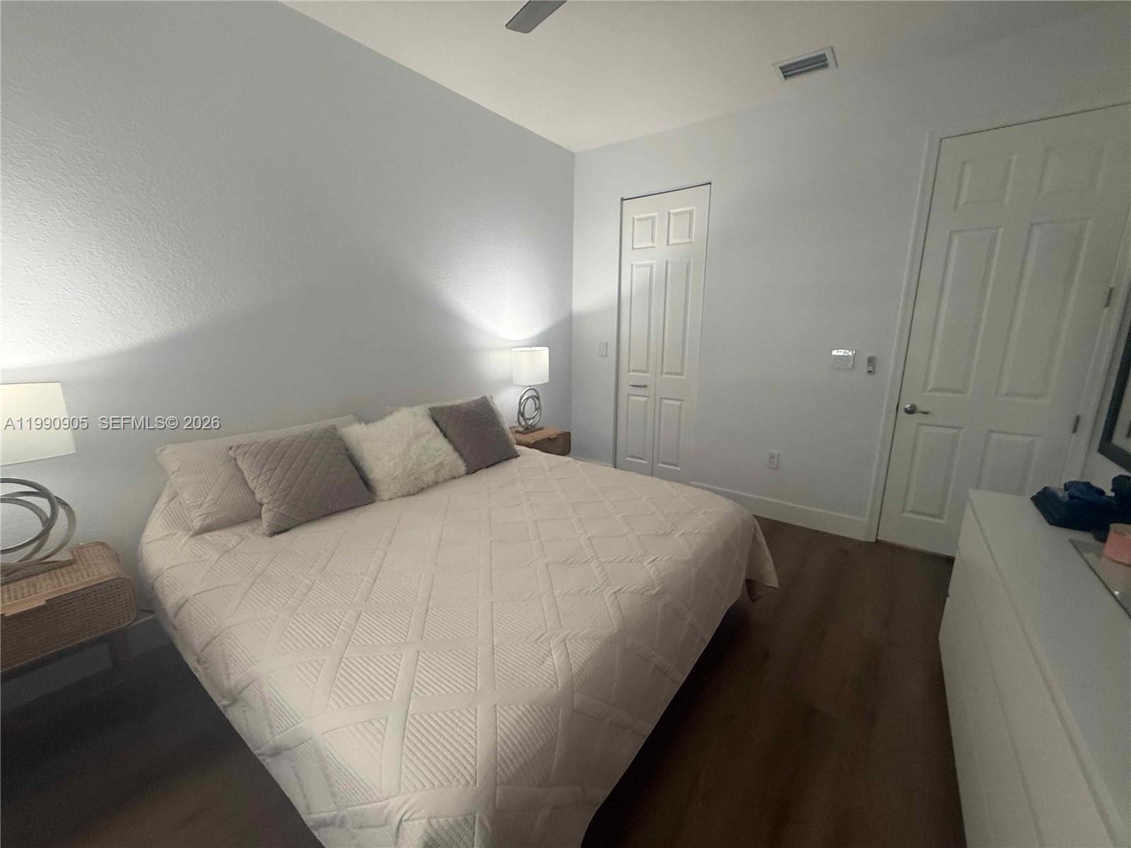 HILLSBORO ASSOCIATES PLAT - Residential