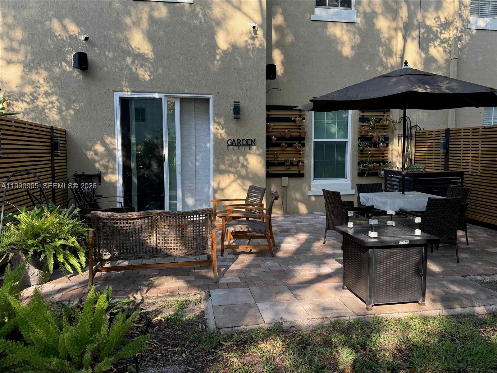 HILLSBORO ASSOCIATES PLAT - Residential