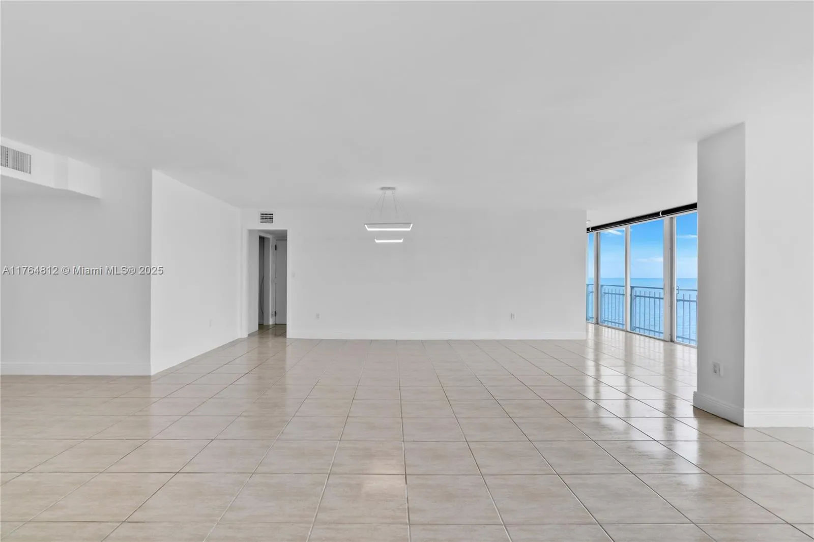 Key Biscayne, Florida 33149, United States, 3 Bedrooms Bedrooms, ,3 BathroomsBathrooms,Residential,Active,89040