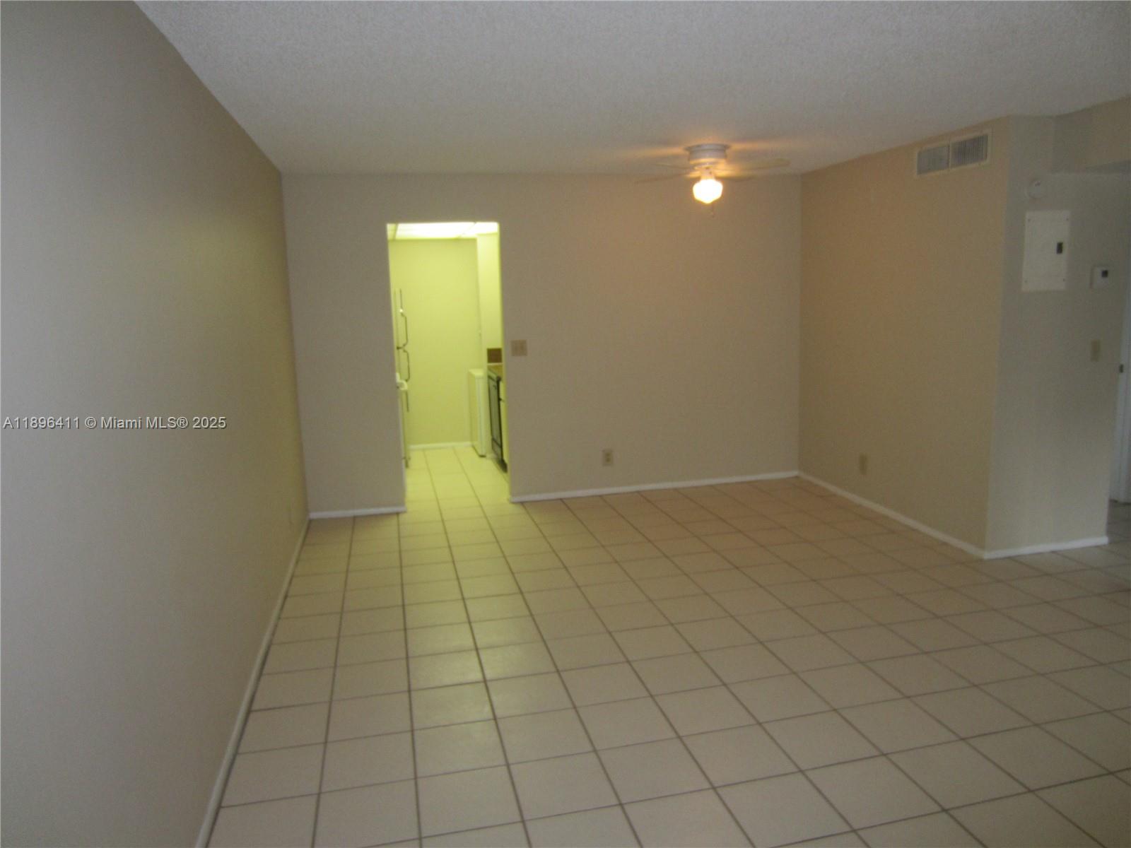 ORANGE TREE OF CORAL SPRI - Residential Lease