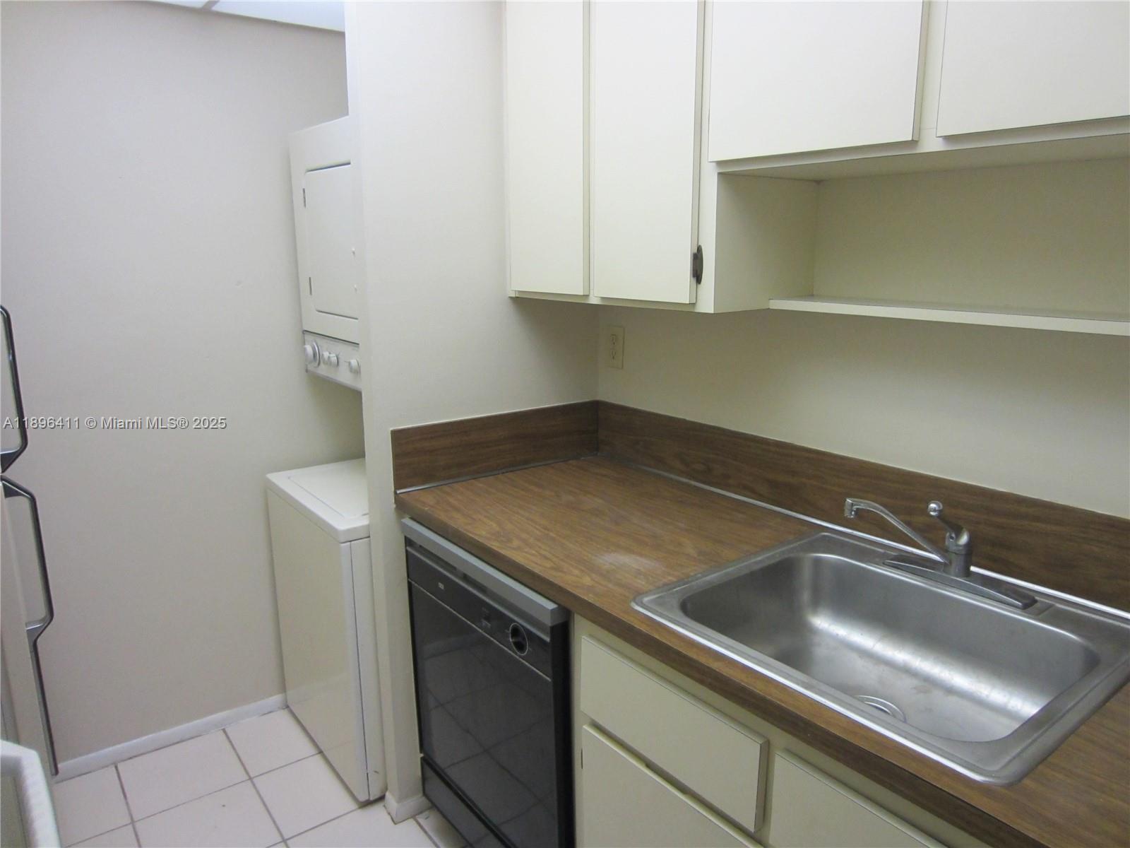 ORANGE TREE OF CORAL SPRI - Residential Lease