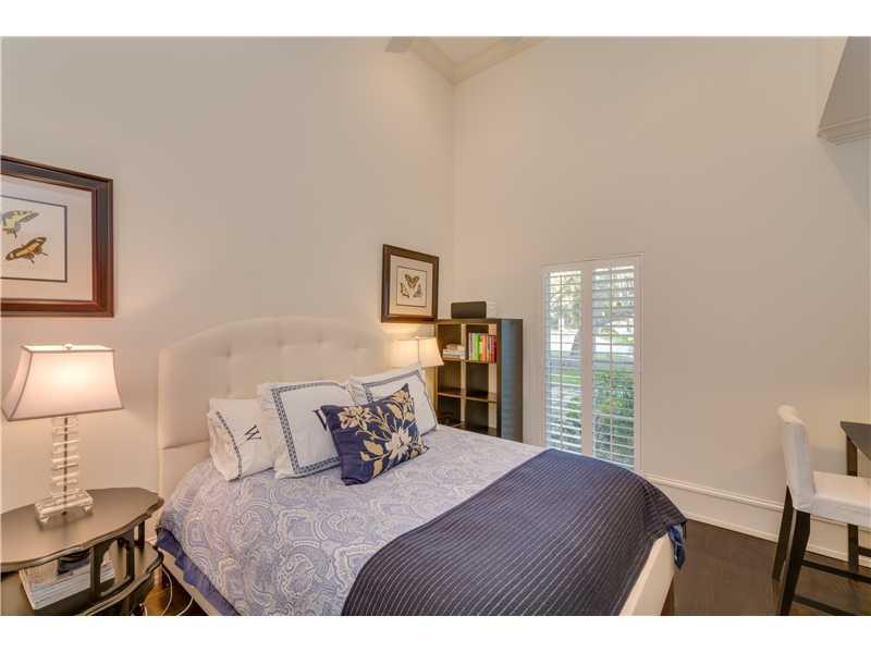 SNAPPER CREEK LAKES SUB - Residential