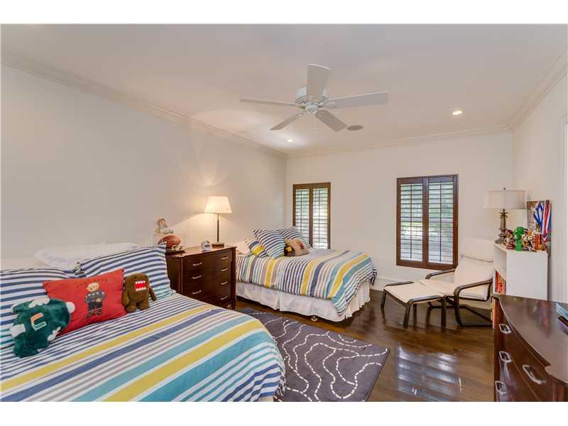 SNAPPER CREEK LAKES SUB - Residential