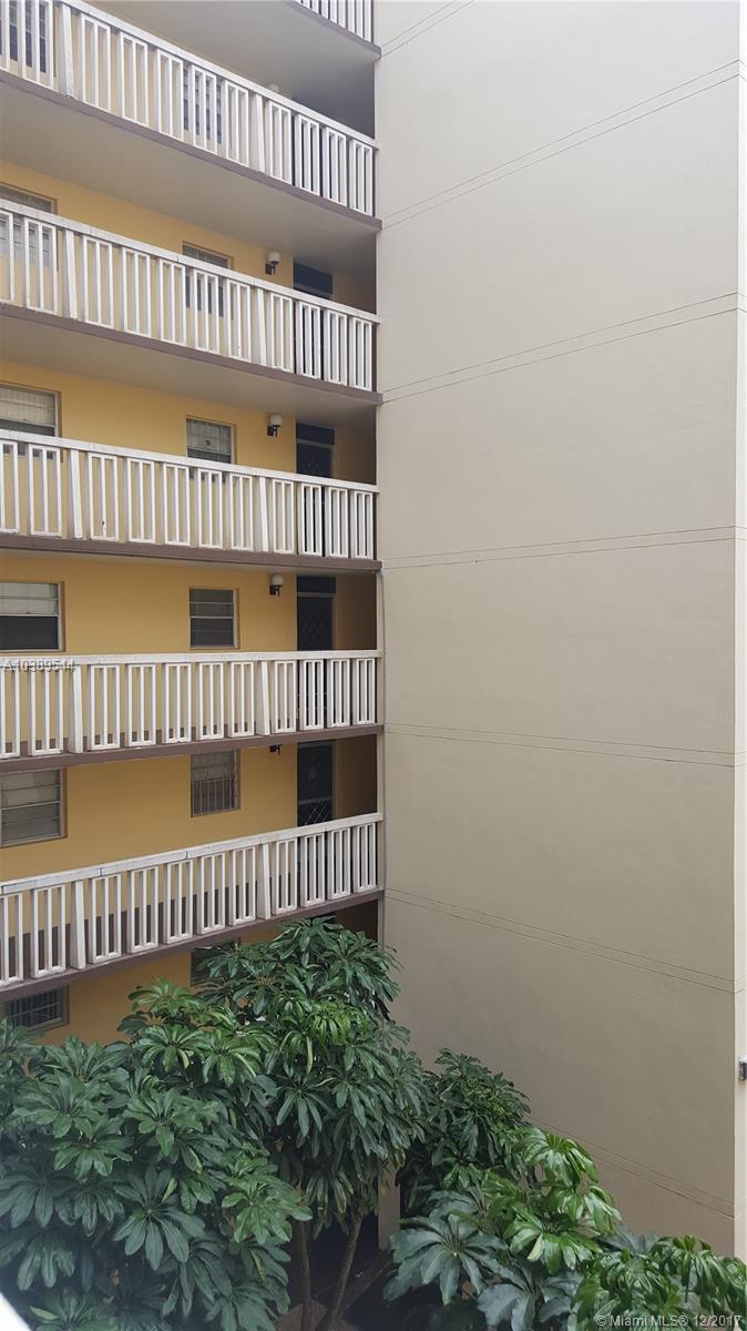 PARKWAY TOWERS BLDG 1 CON - Residential