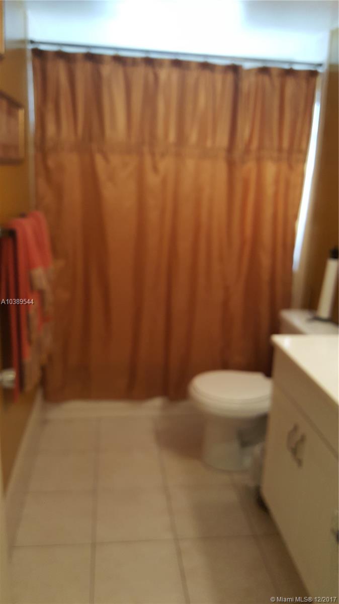 PARKWAY TOWERS BLDG 1 CON - Residential