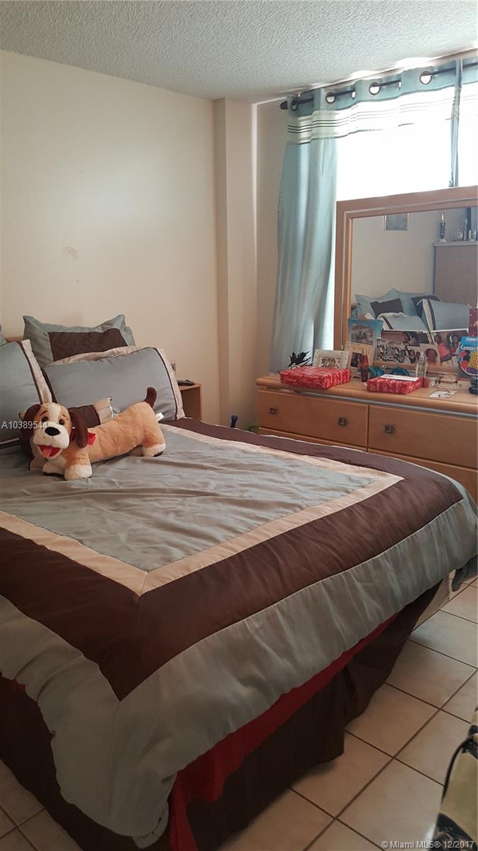 PARKWAY TOWERS BLDG 1 CON - Residential