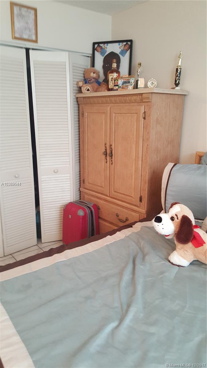 PARKWAY TOWERS BLDG 1 CON - Residential