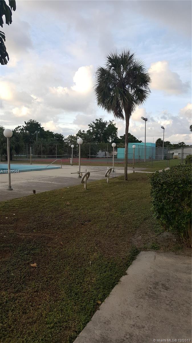 PARKWAY TOWERS BLDG 1 CON - Residential