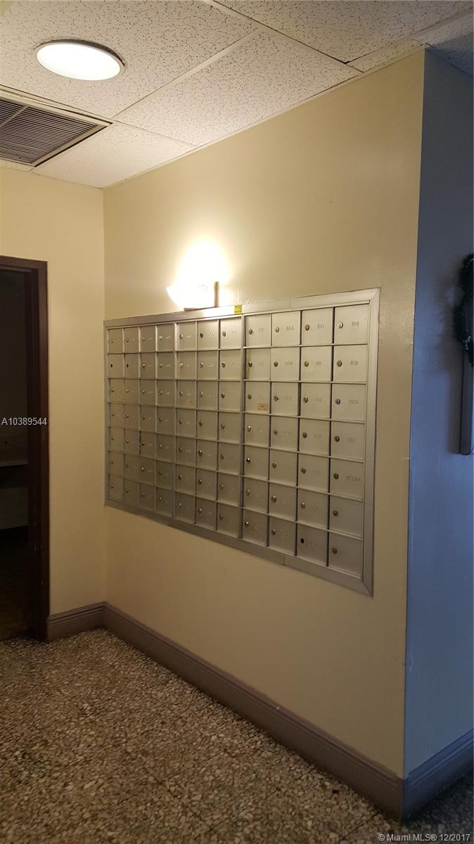 PARKWAY TOWERS BLDG 1 CON - Residential