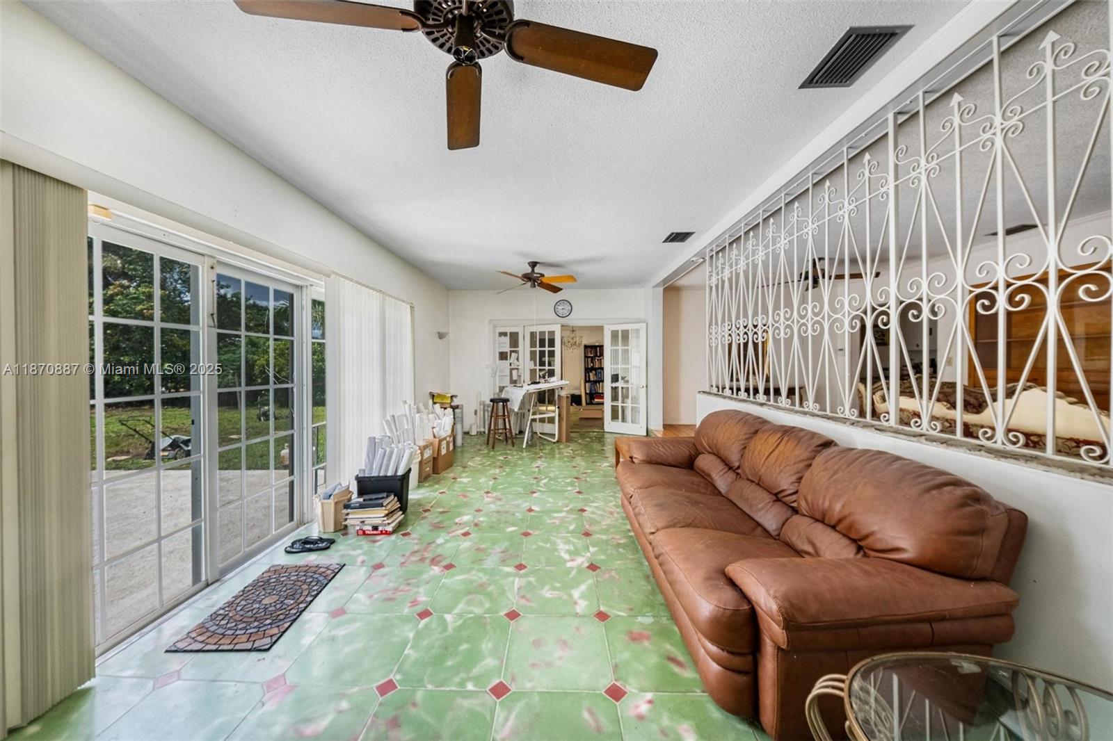 BISCAYNE GARDENS SEC G - Residential