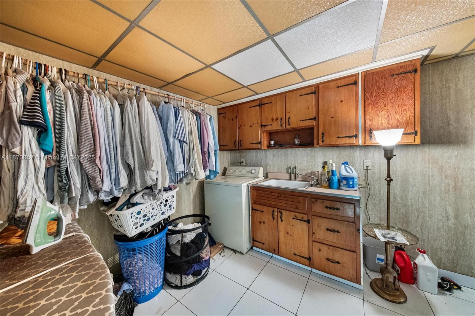 BISCAYNE GARDENS SEC G - Residential