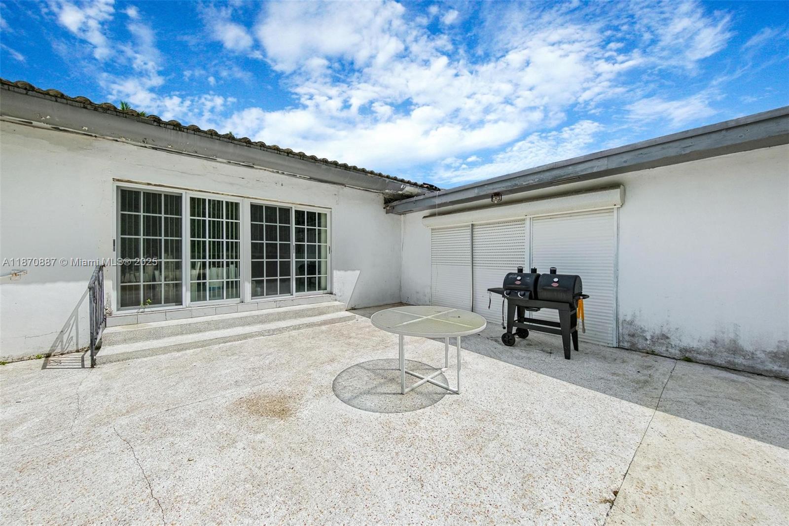 BISCAYNE GARDENS SEC G - Residential