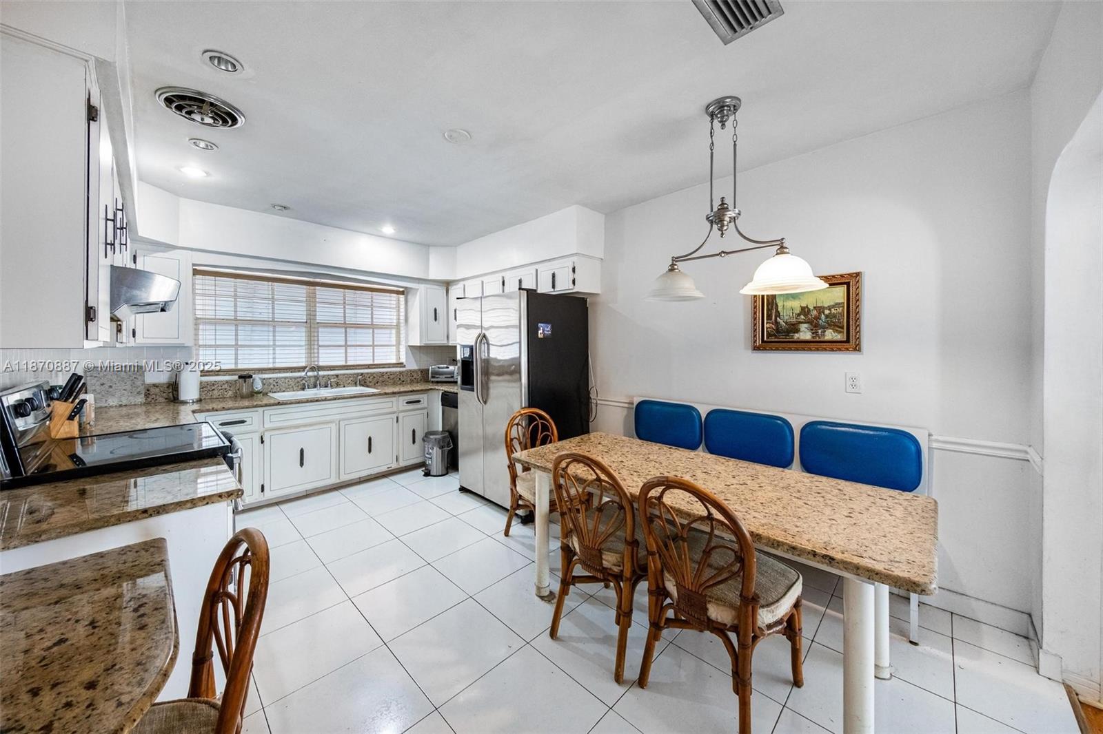 BISCAYNE GARDENS SEC G - Residential