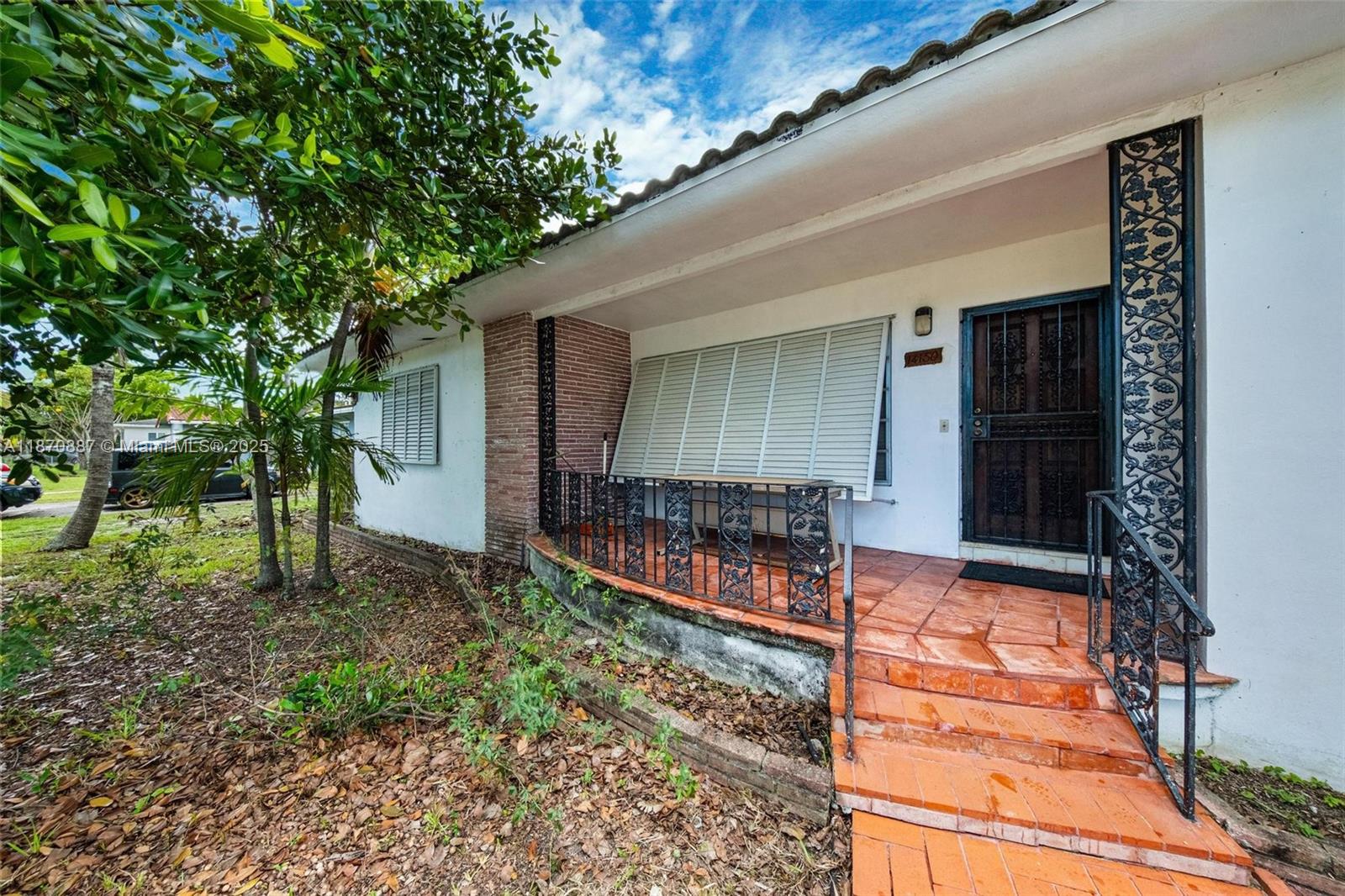 BISCAYNE GARDENS SEC G - Residential