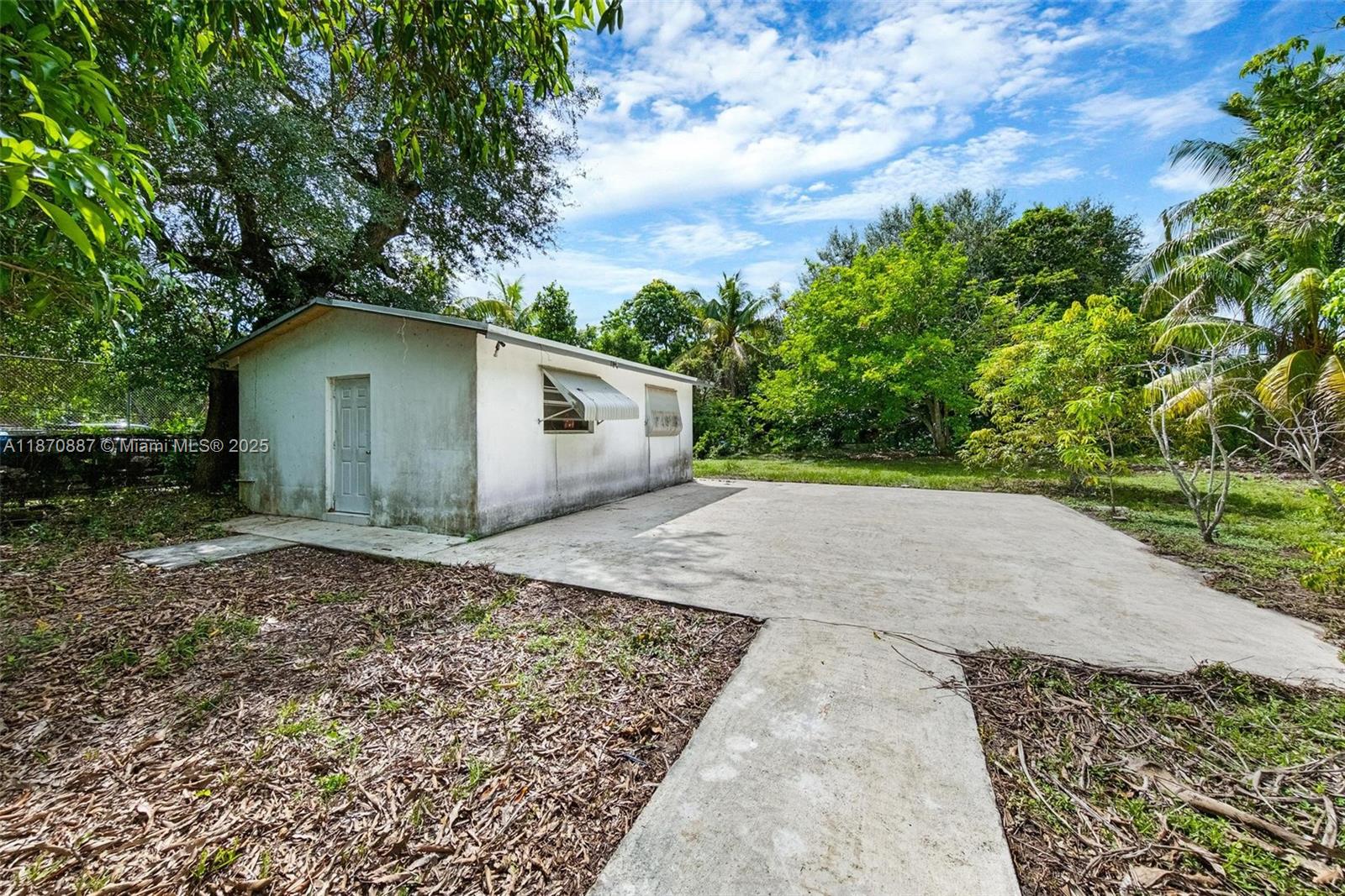 BISCAYNE GARDENS SEC G - Residential