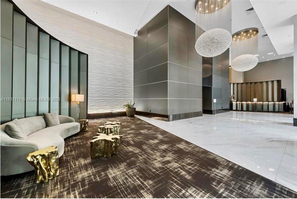 THE PLAZA 901 BRICKELL CO - Residential Lease