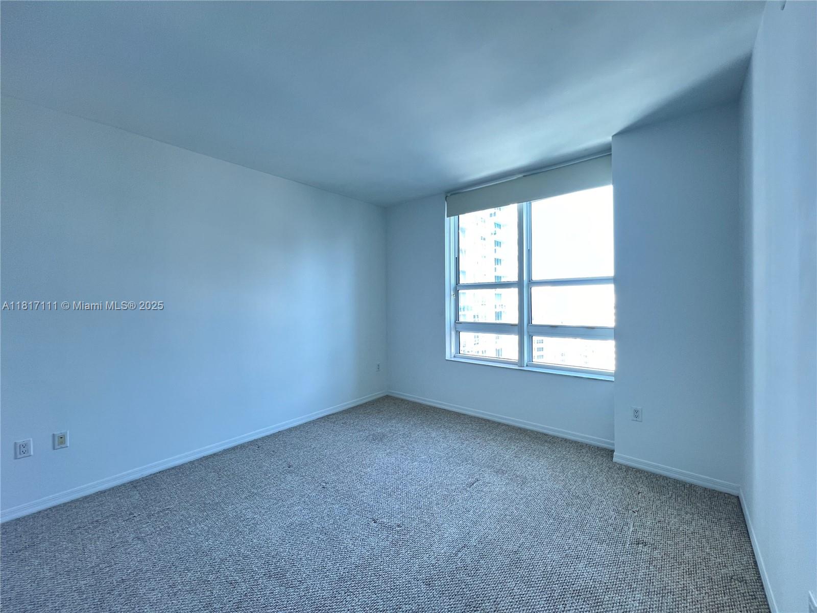 THE PLAZA 901 BRICKELL CO - Residential Lease